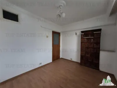 Duplex 5 camere cu intrari separate la mare Mangalia Saturn - foto 11