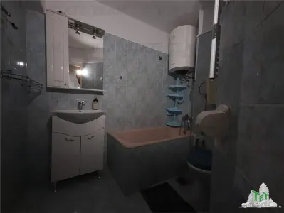 Duplex 5 camere cu intrari separate la mare Mangalia Saturn - foto 13