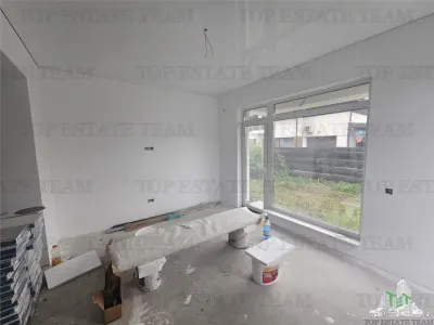 House / villa for sale 100 sqm in Bucuresti, Prelungirea Ghencea area - foto 12