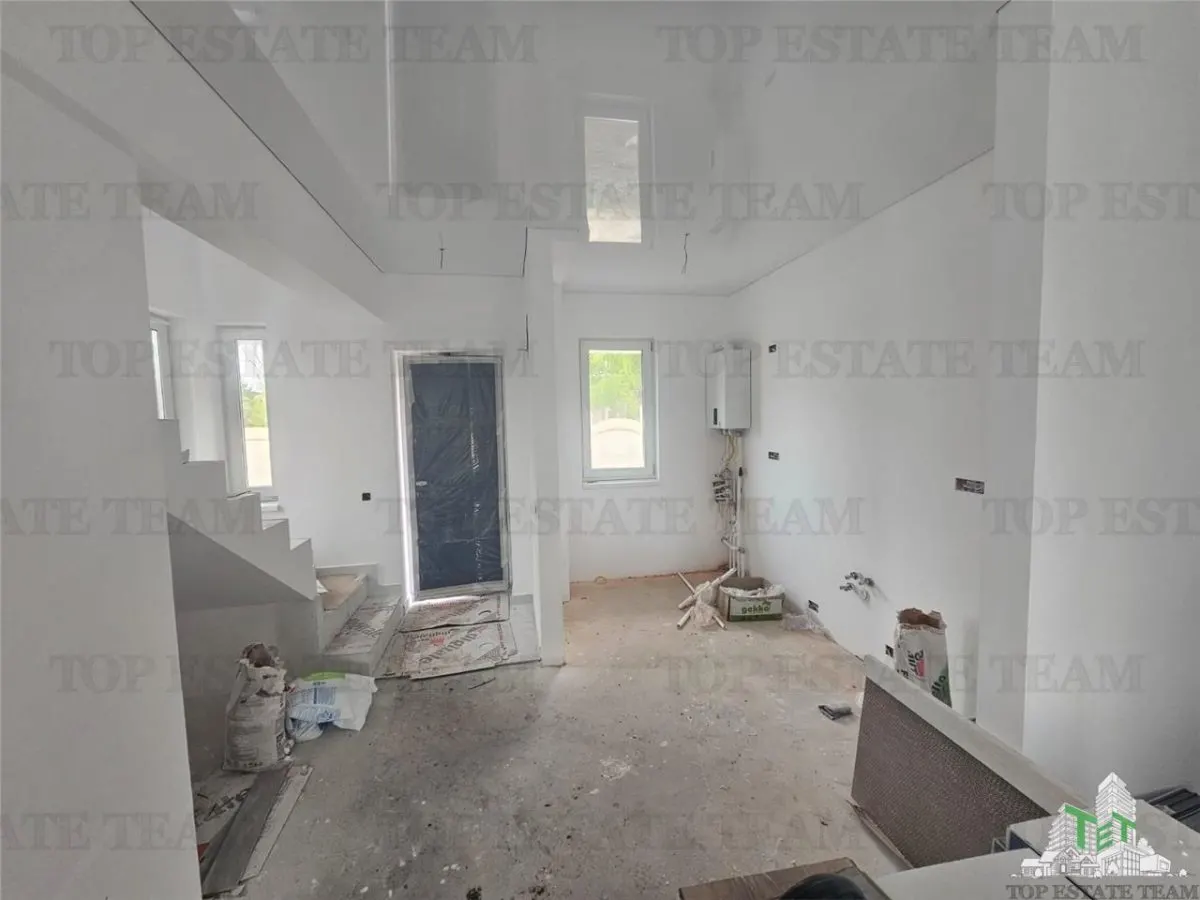 House / villa for sale 100 sqm in Bucuresti, Prelungirea Ghencea area - foto 14