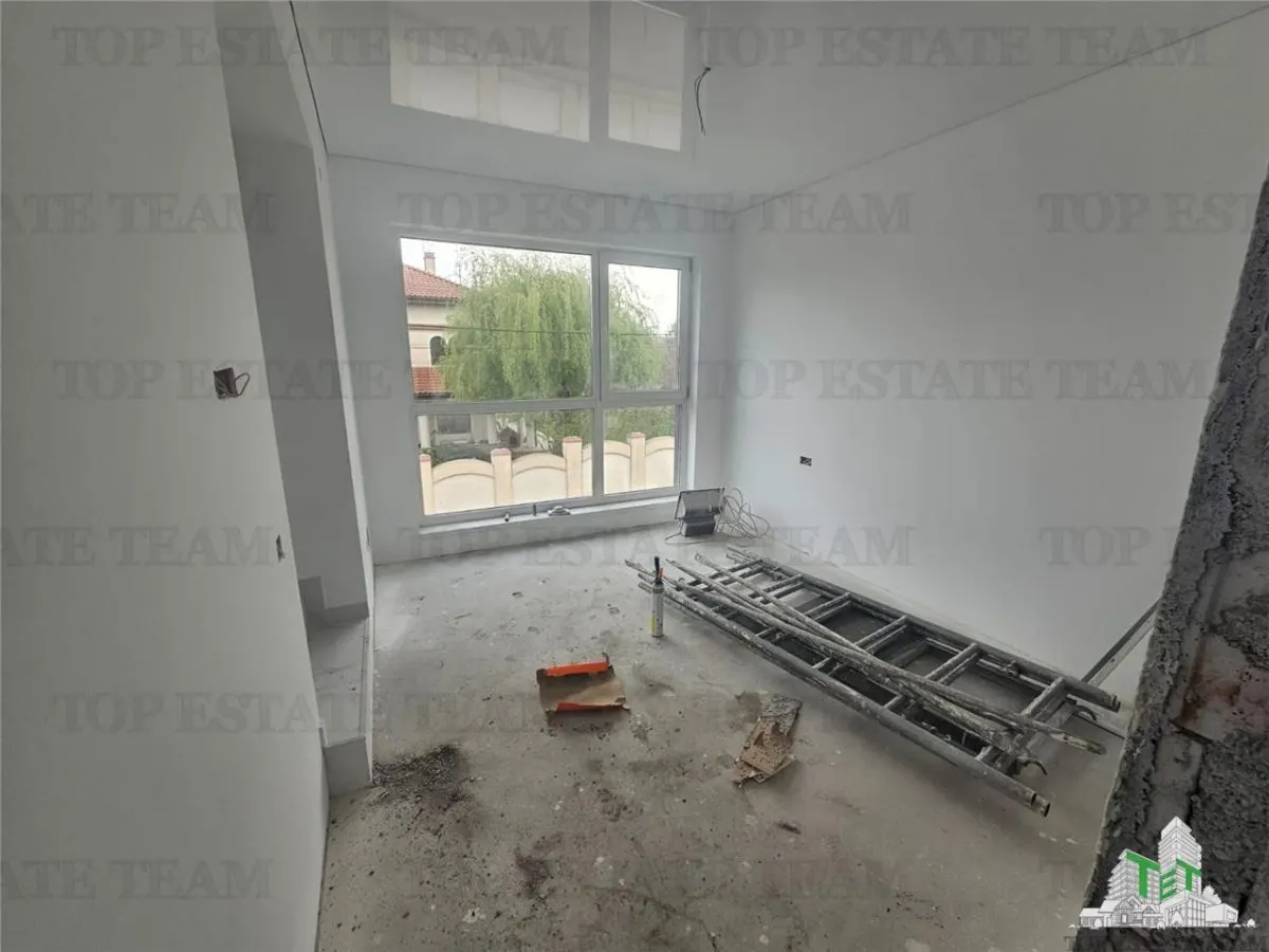 House / villa for sale 100 sqm in Bucuresti, Prelungirea Ghencea area - foto 8