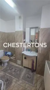 Apartament 4 camere in vila+gradina 150mp in centru Bragadiru - foto 9