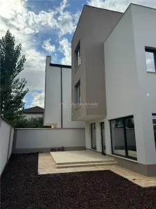 Vanzare Vila de lux 4 camere Bragadiru - foto 3