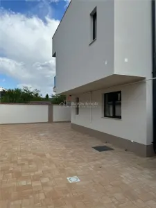 Vanzare Vila de lux 4 camere Bragadiru - foto 24