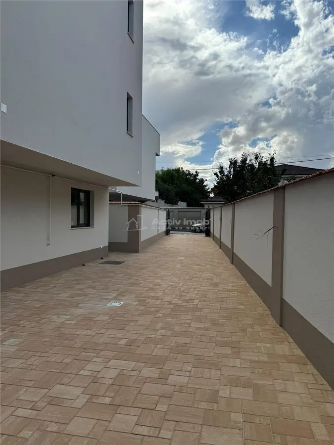 Vanzare Vila de lux 4 camere Bragadiru - foto 8