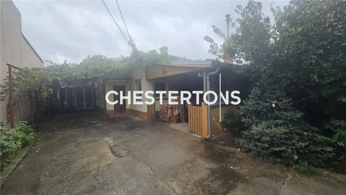 House / villa for sale 111 sqm in Bucuresti - foto 1