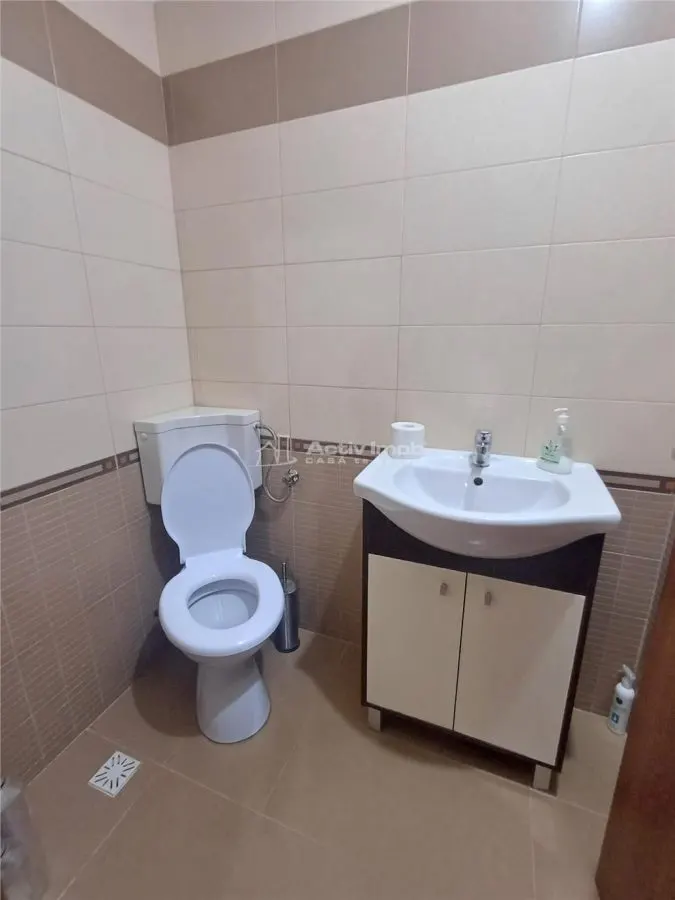 Apartament 3 camere 2 bai 100 mp 2 balcoane de inchiriat - foto 5