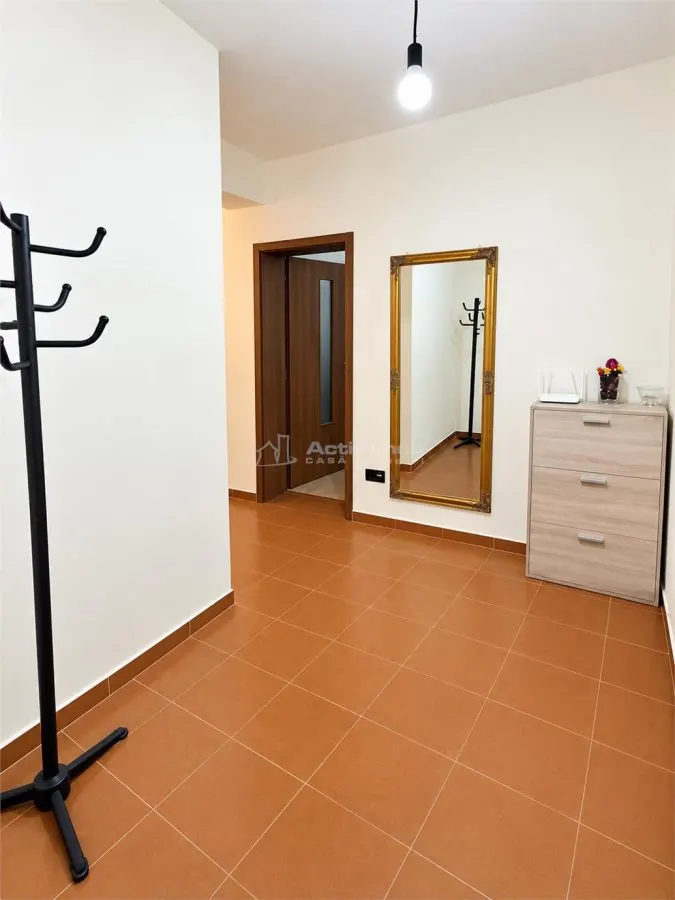 Apartament 3 camere 2 bai 100 mp 2 balcoane de inchiriat - foto 8