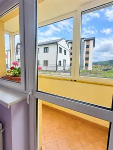 Apartament 3 camere 2 bai 100 mp 2 balcoane de inchiriat - foto 9