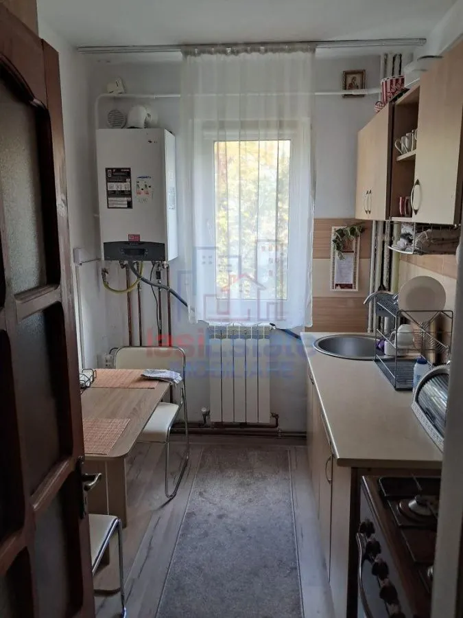 Apartament cu 2 camere de vanzare cartier Mircea cel Batran - foto 2