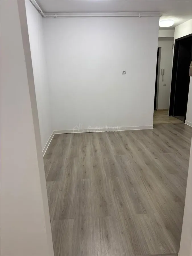 2 camere centrala proprie - Sebastian - foto 4