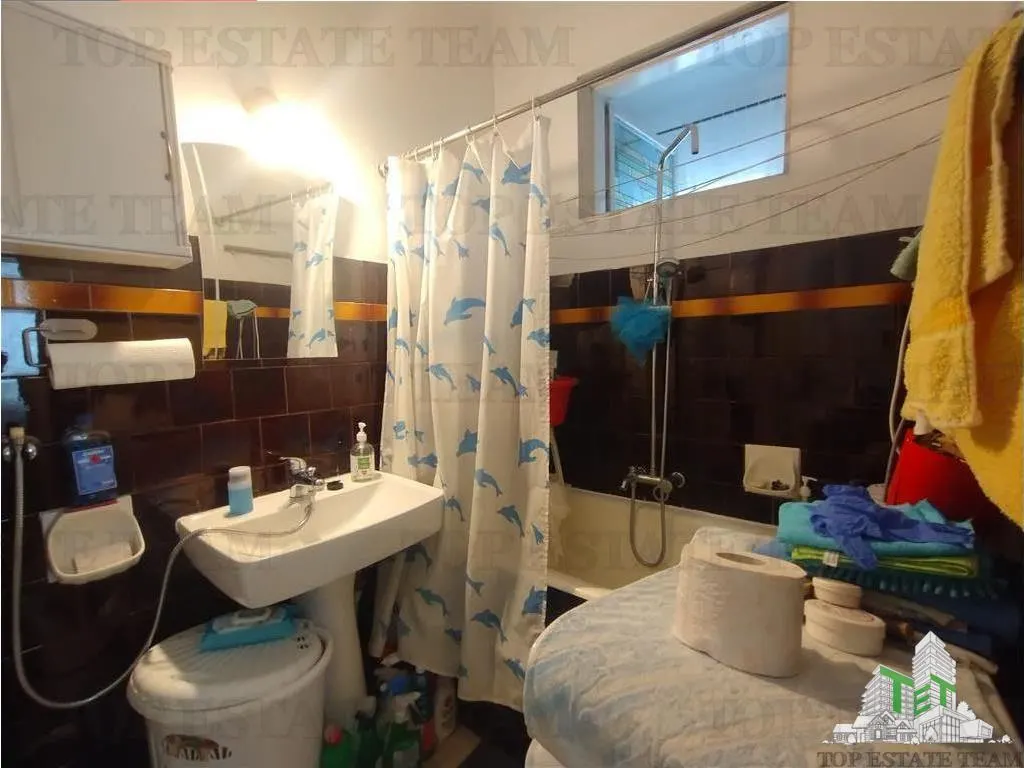 Casa individuala cu garaj si curte libera 300 mp, zona excelenta Brancoveanu - foto 11