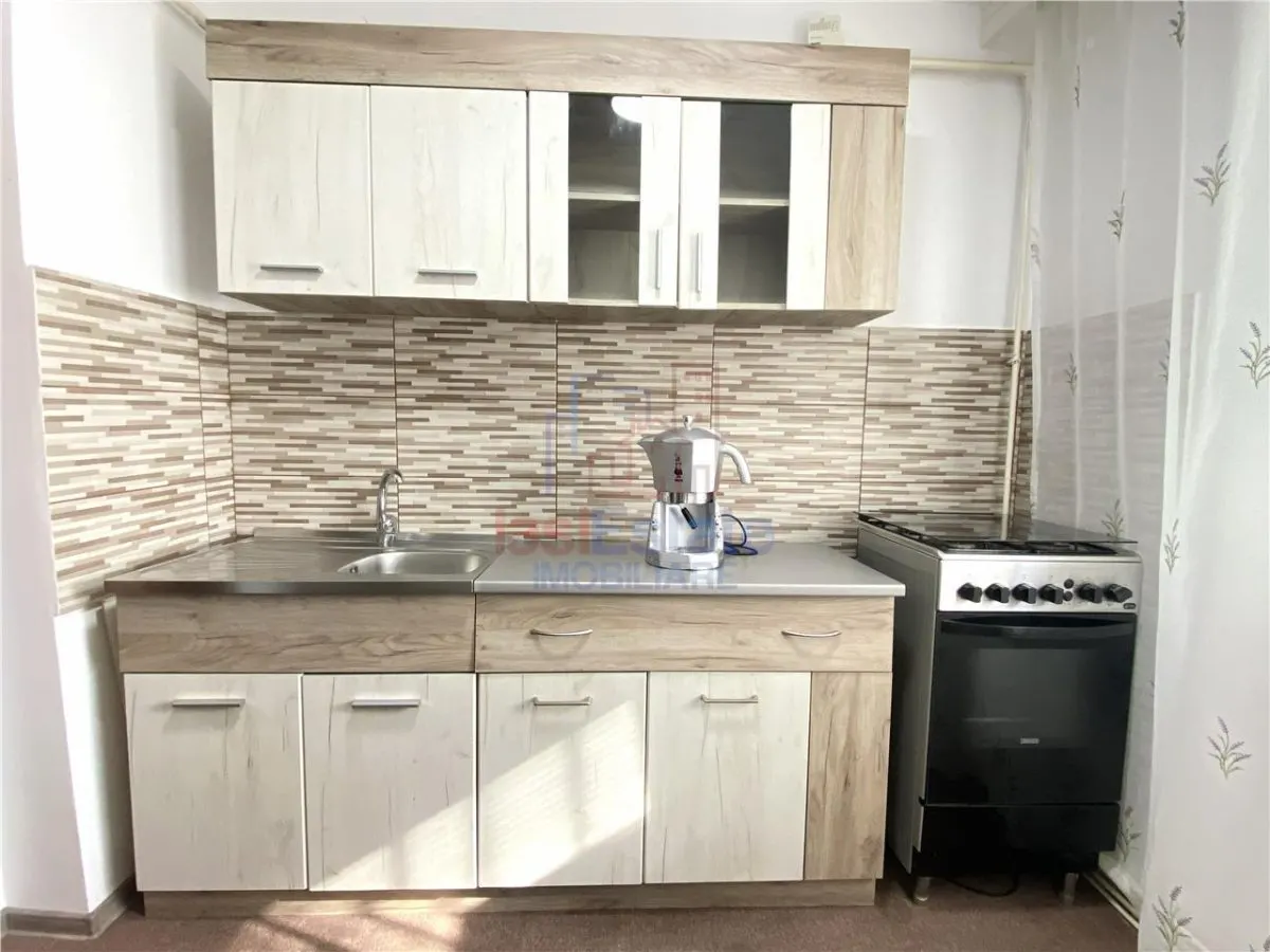 Apartment with 3 bedrooms for sale 57 sqm in Iasi, Nicolina area - foto 1