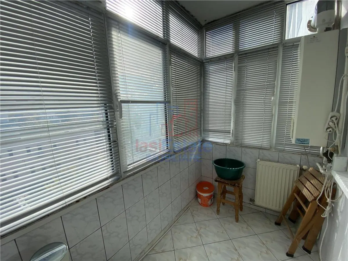 Apartment with 3 bedrooms for sale 57 sqm in Iasi, Nicolina area - foto 23