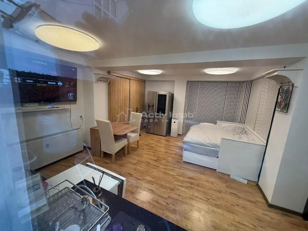 House / villa for sale 221 sqm in Brasov, Centrul Istoric area - foto 12