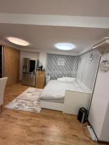 House / villa for sale 221 sqm in Brasov, Centrul Istoric area - foto 8